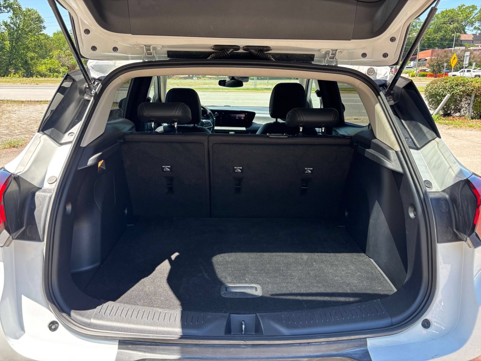 Used 2025 Buick Encore GX Preferred FWD image 30