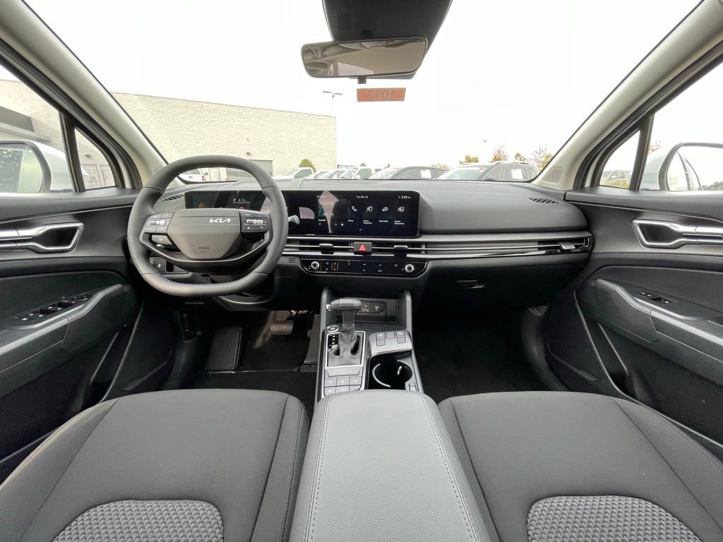New 2026 Kia Carnival SX Prestige FWD image 28