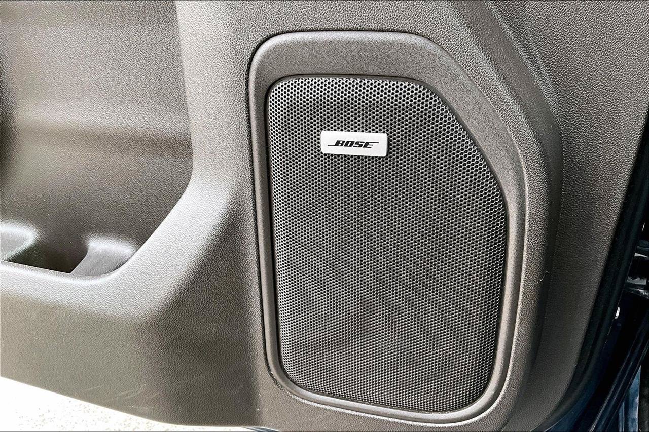 Used 2020 Chevrolet Silverado 1500 LTZ w/ LTZ Premium Package AWD/4WD image 39
