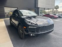 Used 2018 Porsche Macan Sport Edition AWD/4WD image 10