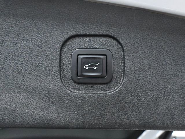 Used 2017 Chevrolet Equinox LT w/ Convenience Package image 36