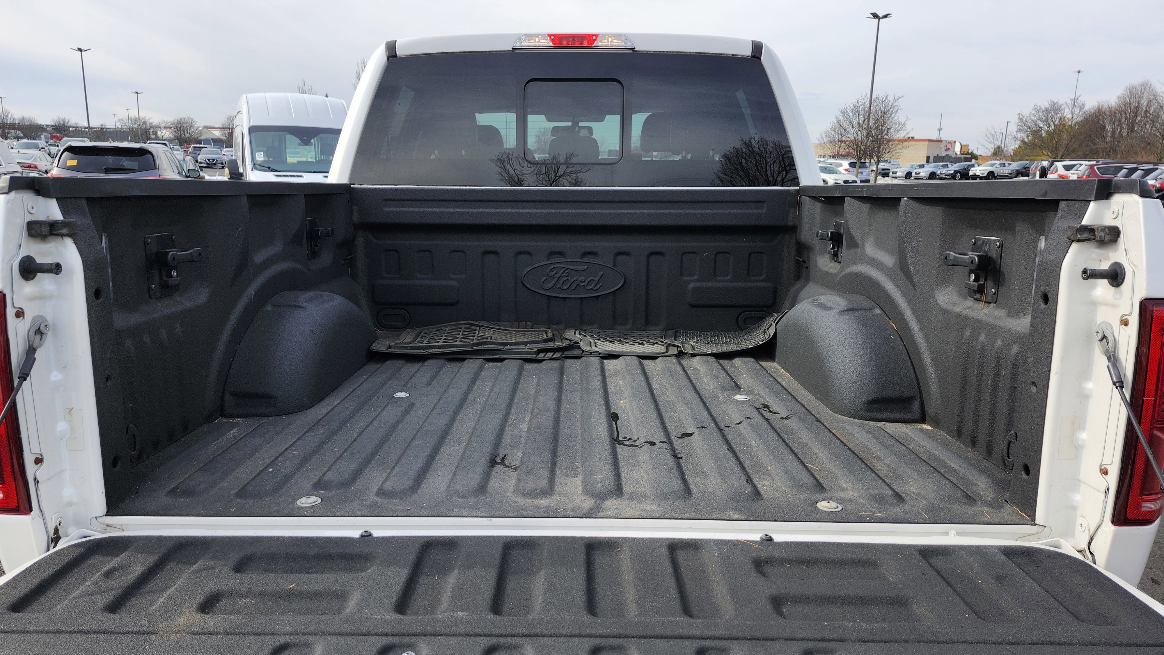 Used 2016 Ford F150 Lariat image 24