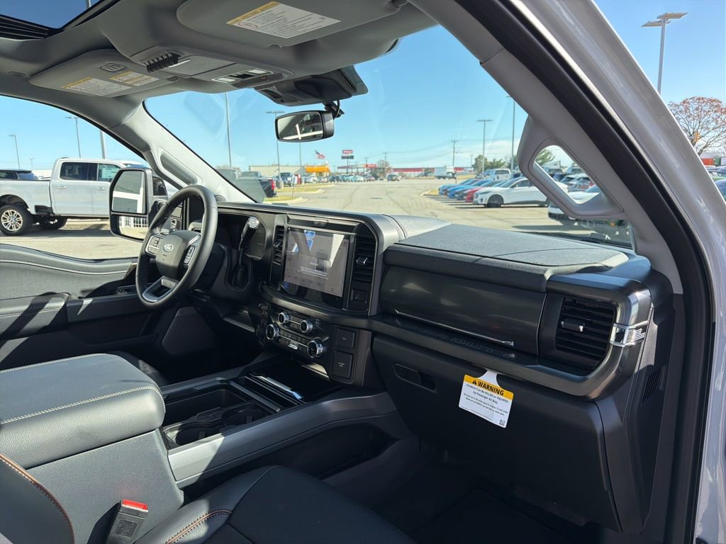 New 2026 Ford F250 Lariat w/ Black Appearance Package image 22