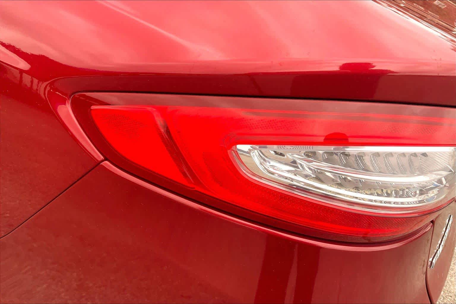 Used 2015 Ford Fusion SE FWD image 29