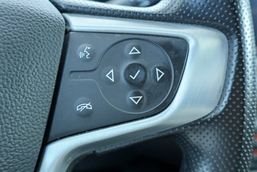 Used 2023 GMC Terrain SLE image 13