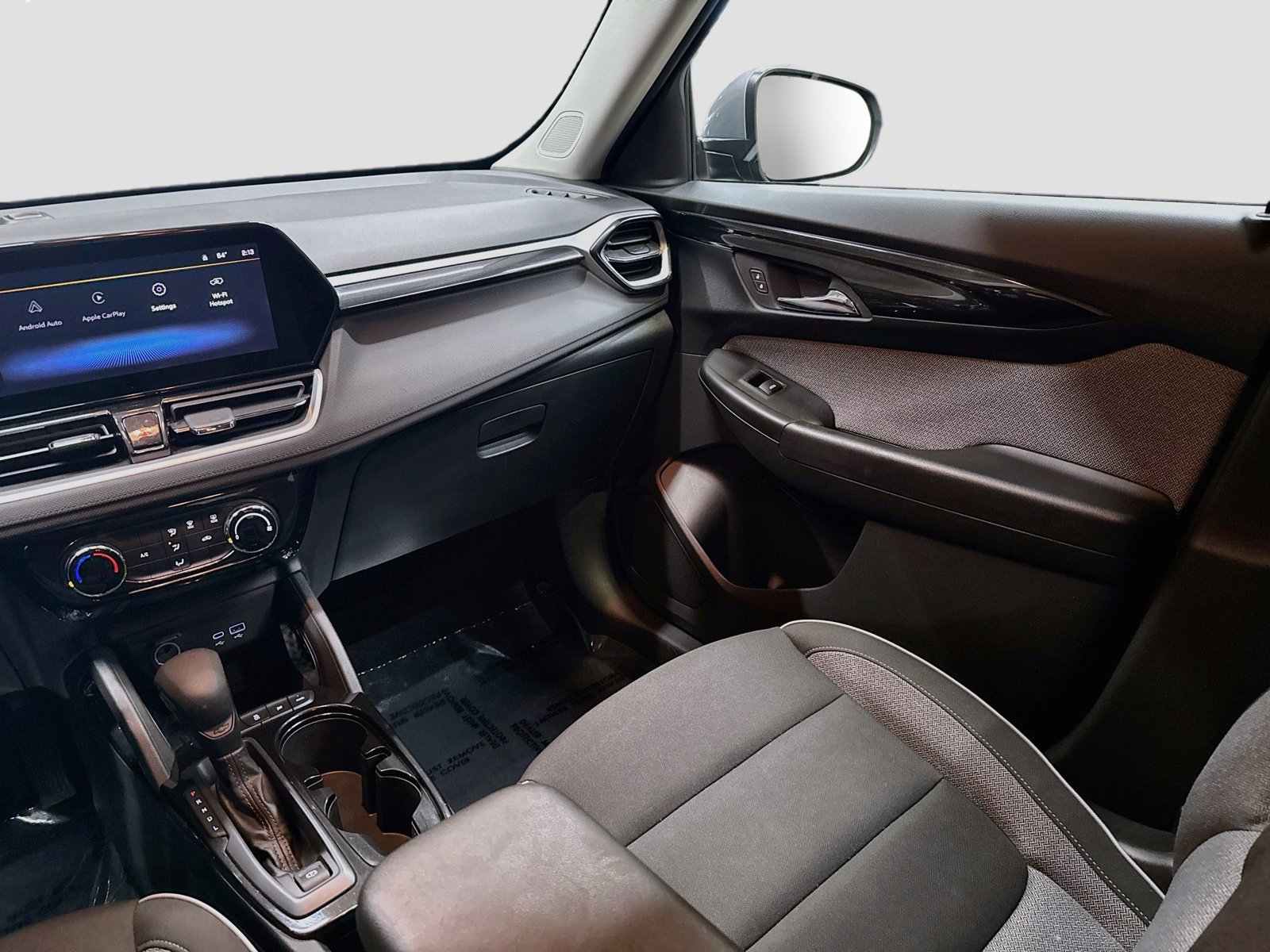 Used 2025 Chevrolet TrailBlazer LT AWD/4WD image 24