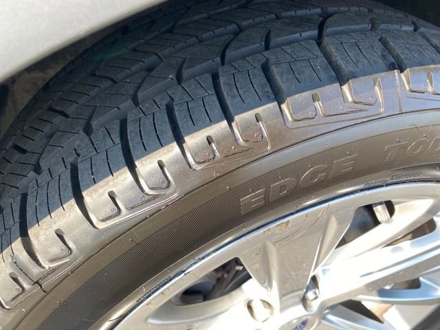 Used 2018 Ford Explorer Limited image 25