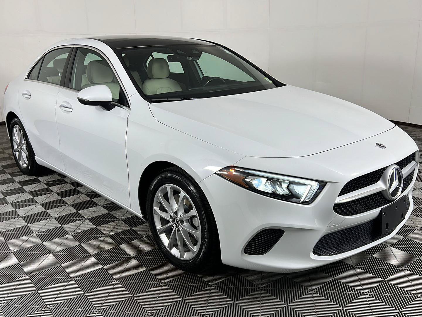 Used 2020 Mercedes-Benz A 220 4MATIC image 21