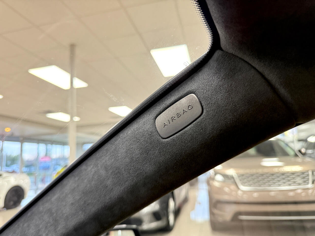 Used 2013 Mercedes-Benz E 63 AMG Sedan w/ AMG Performance Pkg image 36