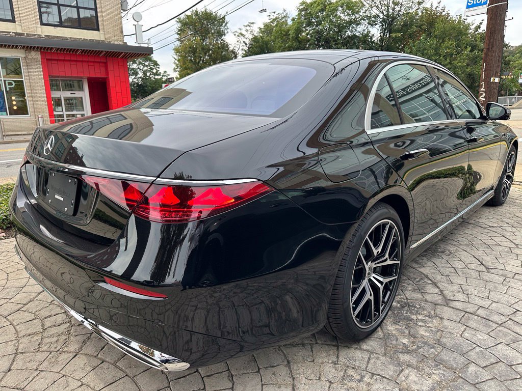 New 2027 Mercedes-Benz S 580 4MATIC Sedan image 11