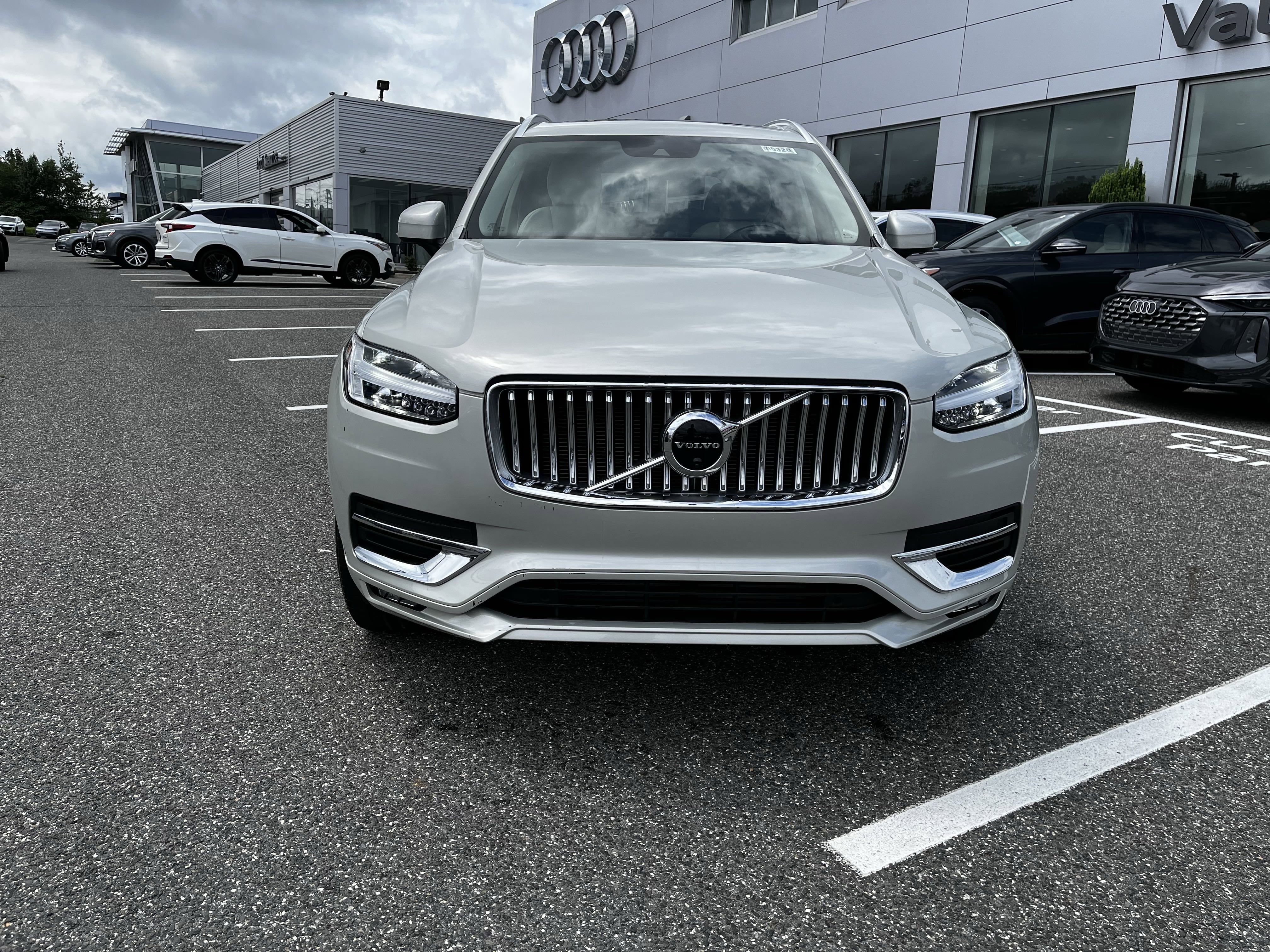 Certified 2022 Volvo XC90 T6 Inscription w/ Advanced Package