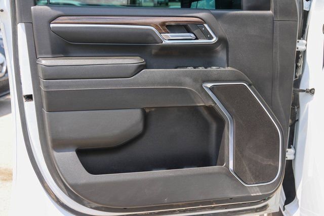 Used 2024 Chevrolet Silverado 2500 LT image 11