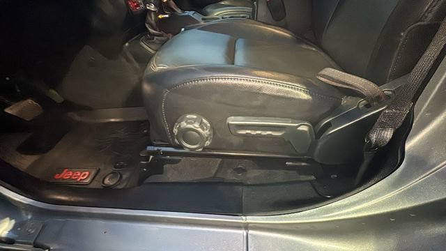 Used 2020 Jeep Gladiator Rubicon image 31