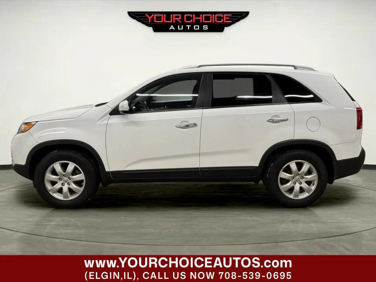 Used 2013 Kia Sorento LX w/ Convenience Pkg image 2