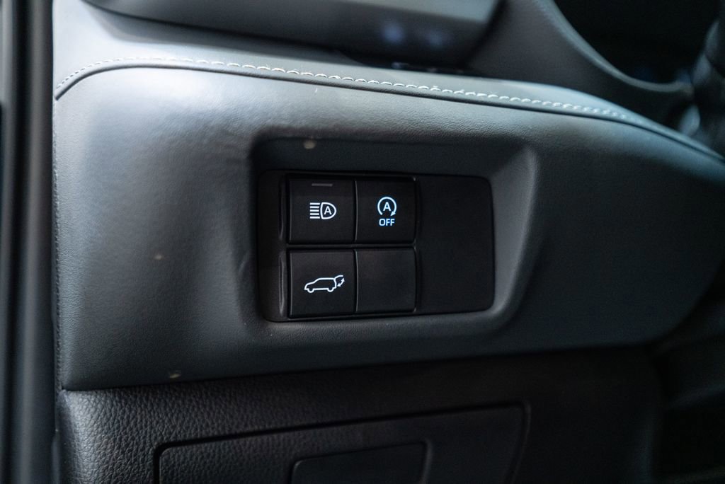 Certified 2025 Toyota Highlander LE image 22
