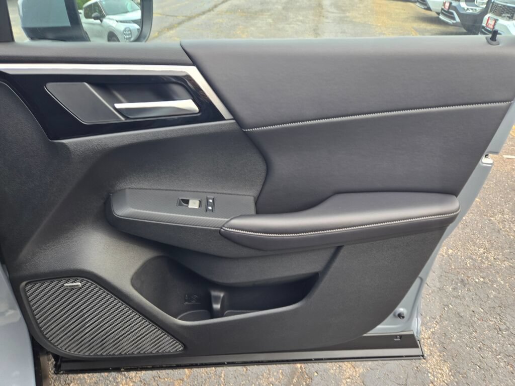 New 2027 Mitsubishi Outlander SE AWD/4WD image 6