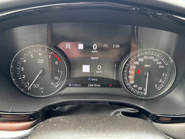 Used 2024 Cadillac XT5 Sportv w/ Technology Package AWD/4WD image 13