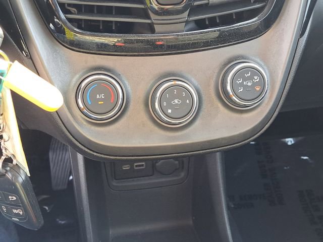 Used 2019 Chevrolet Spark LT image 13