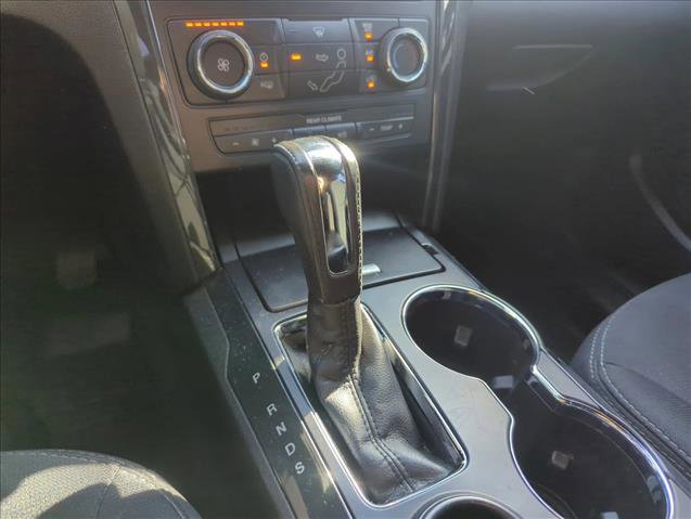 Used 2017 Ford Explorer XLT image 7