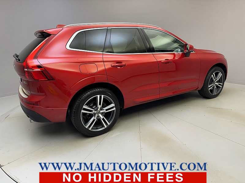 Used 2019 Volvo XC60 T5 Momentum w/ Multimedia Package AWD/4WD image 5