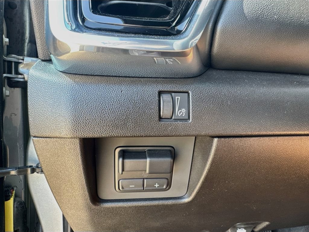 Used 2025 GMC Canyon Elevation w/ Convenience Package RWD image 20