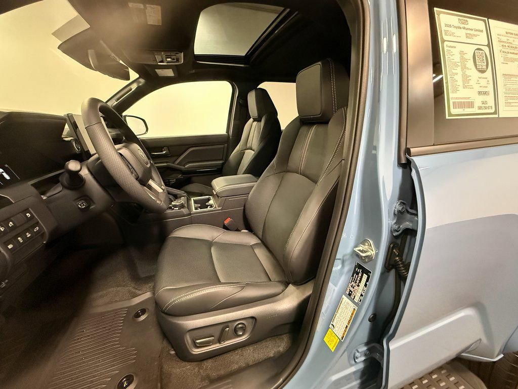 Used 2025 Toyota 4Runner Limited w/ Tow Technology Package image 12