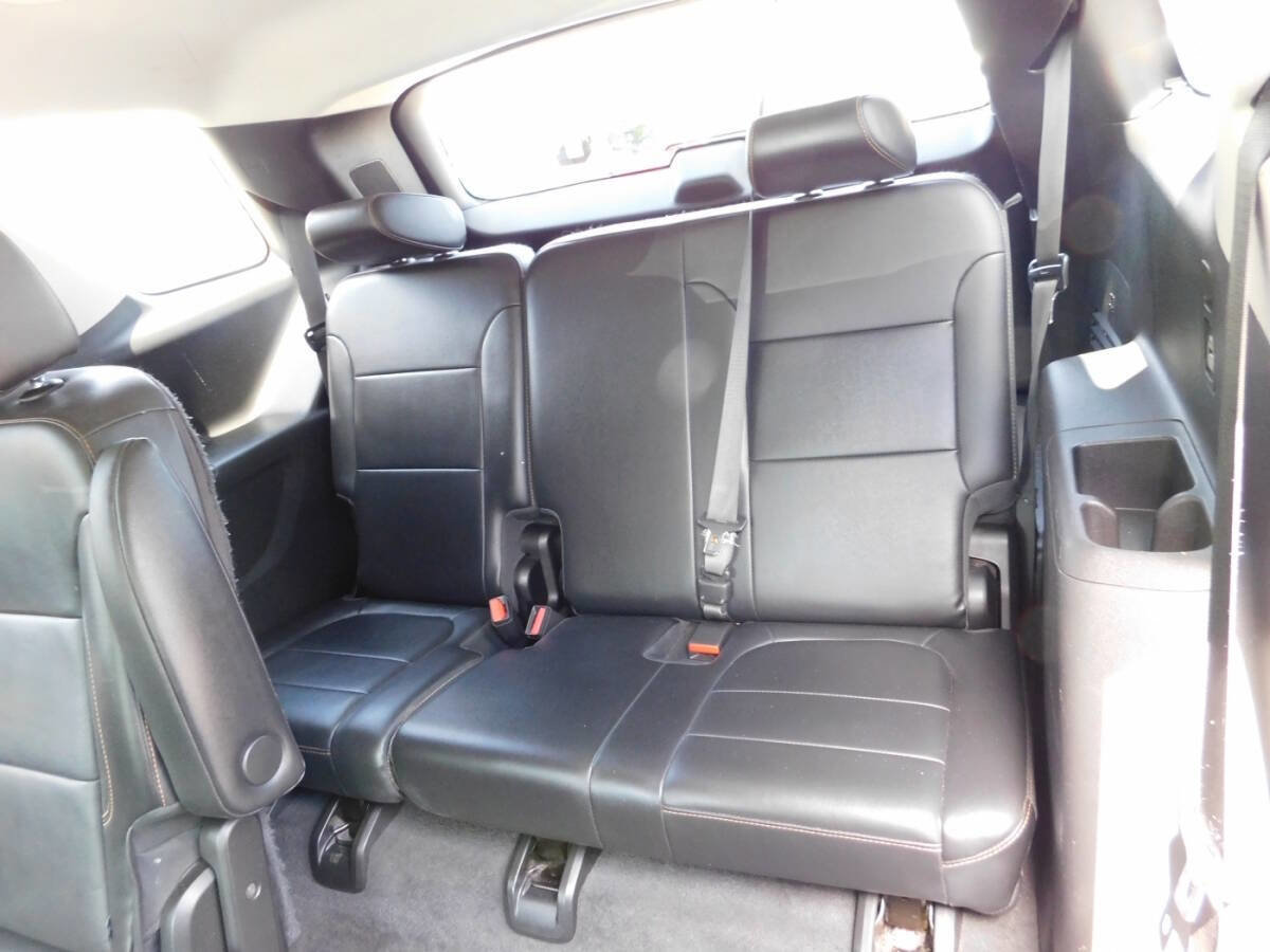 Used 2019 Chevrolet Traverse LT w/ LPO, Floor Liner Package image 7