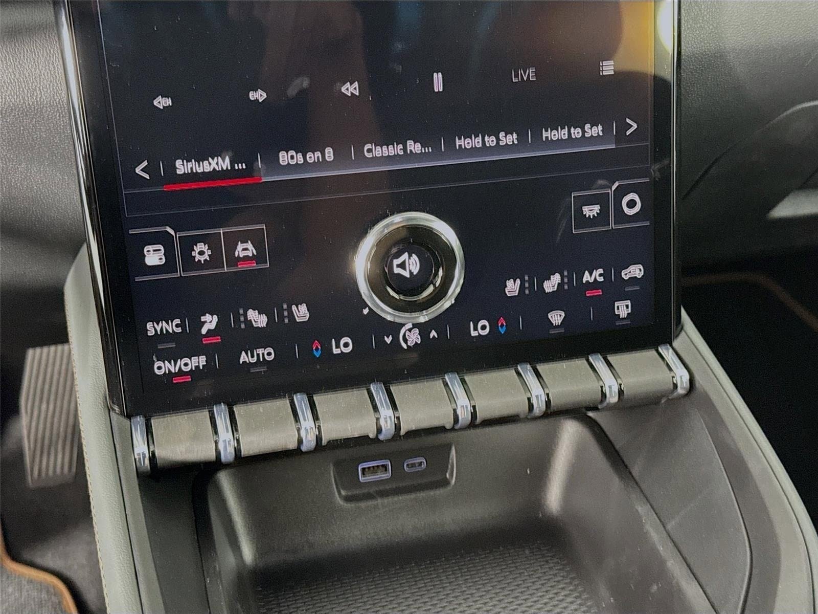 New 2026 GMC Terrain AT4 w/ Convenience Package III AWD/4WD image 17