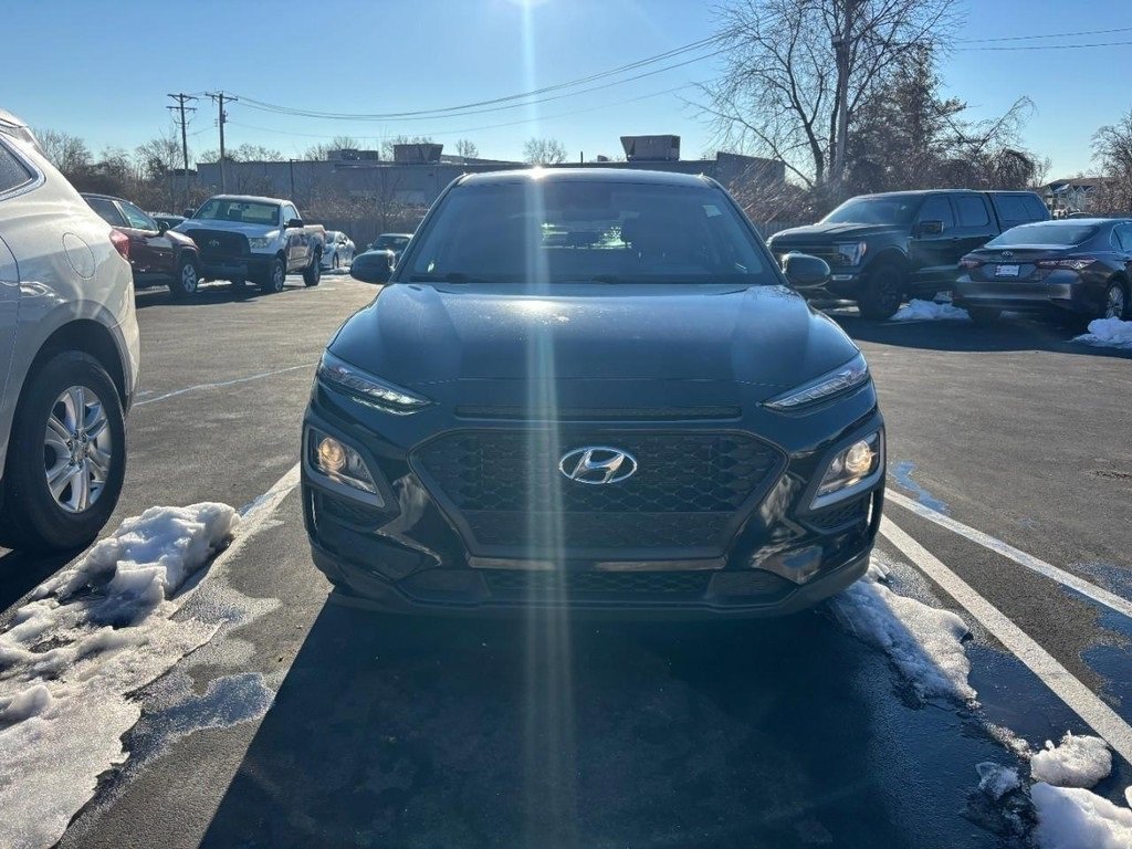 Used 2019 Hyundai Kona SE image 2