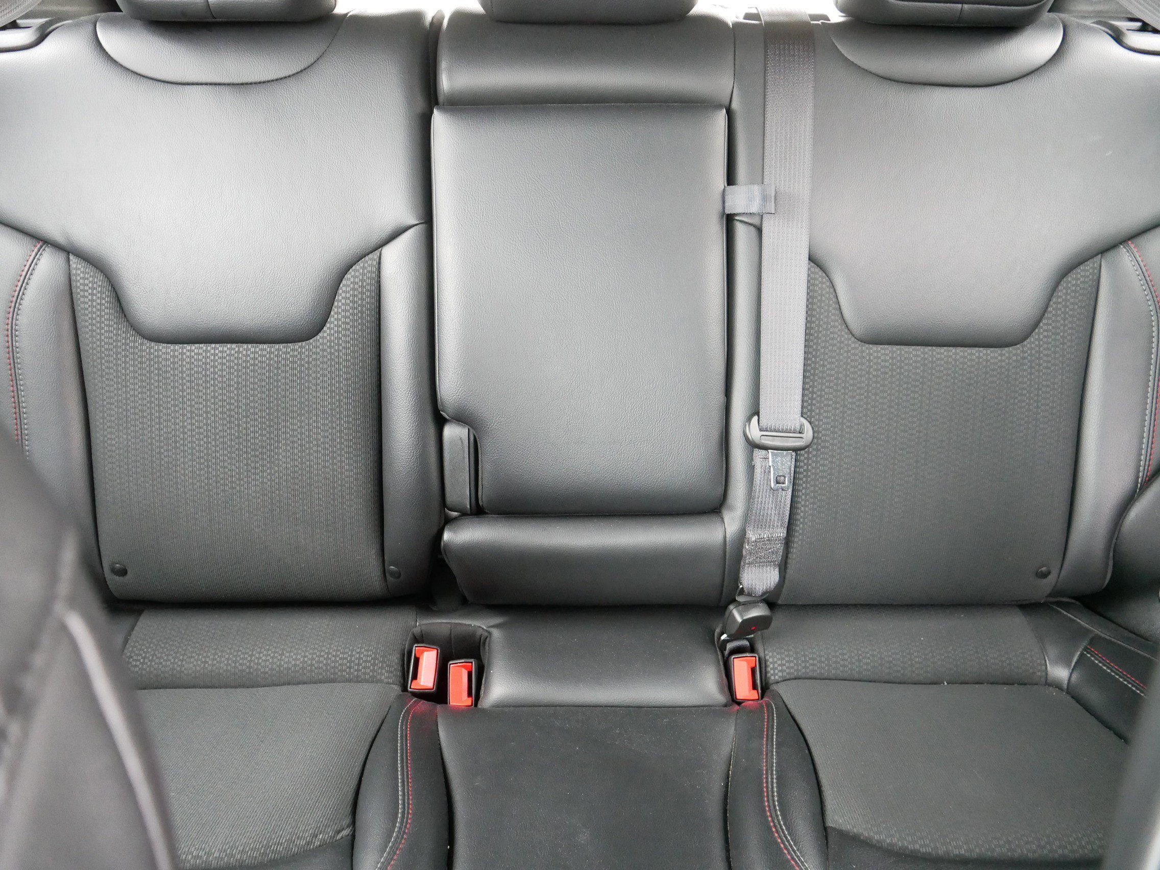 Used 2023 Jeep Compass Trailhawk image 13