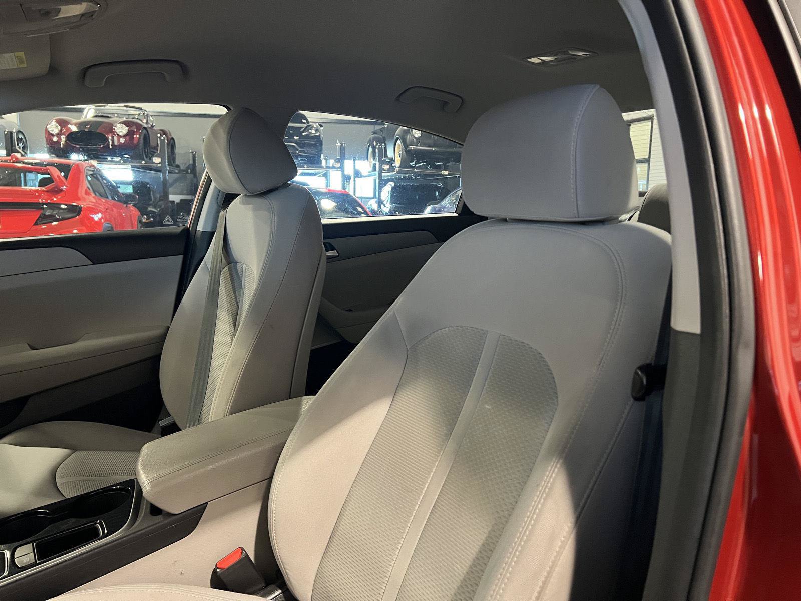 Used 2018 Hyundai Sonata SE FWD image 11