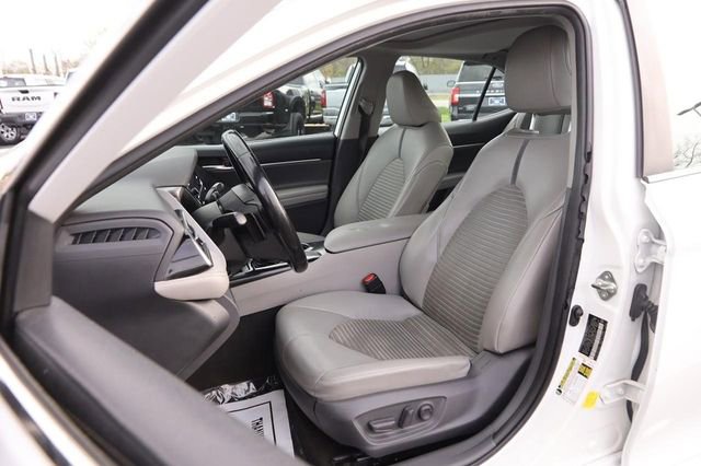 Used 2019 Toyota Camry SE w/ Audio Package image 9