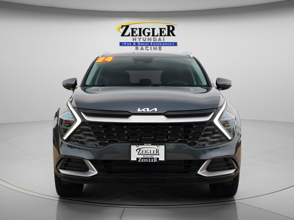 Used 2024 Kia Sportage EX AWD/4WD image 2