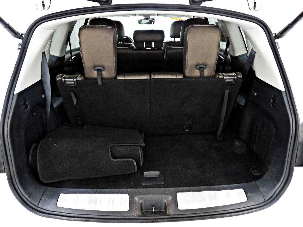 Used 2020 INFINITI QX60 Luxe w/ Essential Package image 14