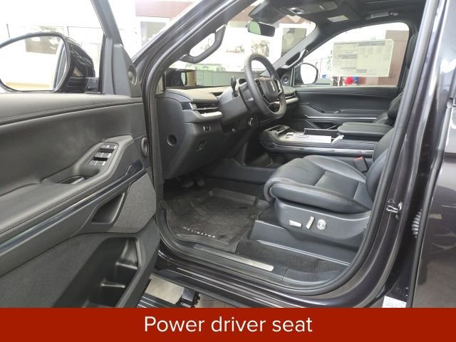 New 2025 Lincoln Navigator Reserve w/ Jet Appearance Package image 12