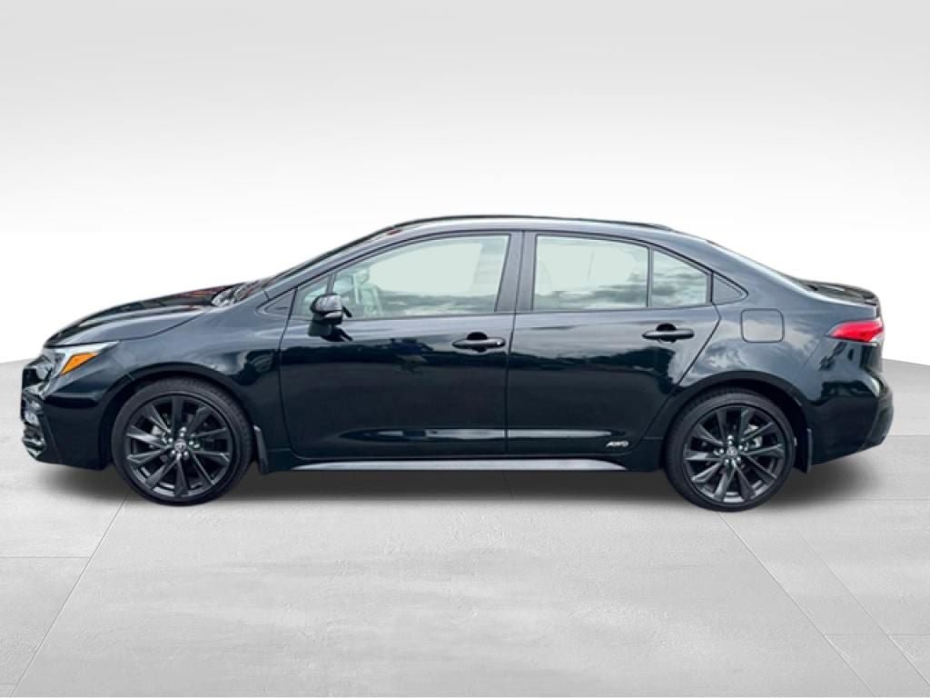 Certified 2026 Toyota Corolla SE w/ SE Premium Package AWD/4WD image 2