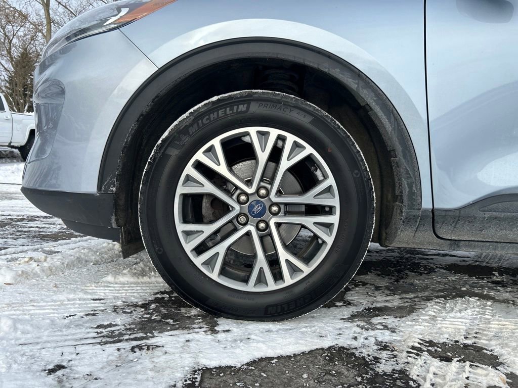 Used 2022 Ford Escape SEL image 9