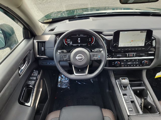 Used 2025 Nissan Pathfinder Platinum w/ Cargo Package FWD image 11