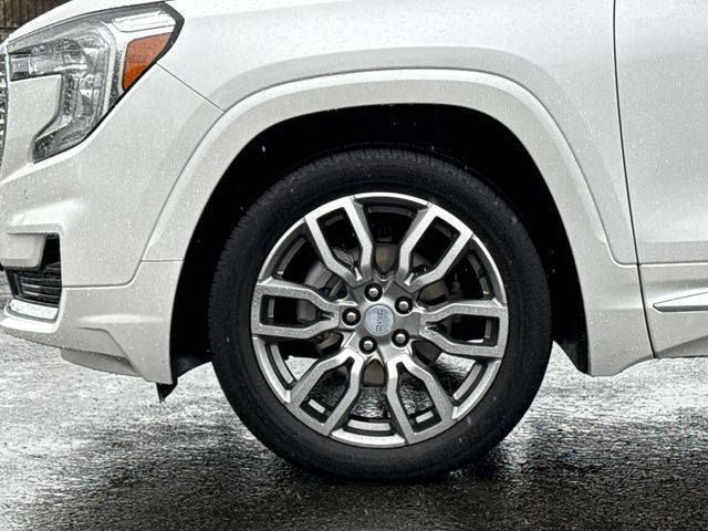 Used 2023 GMC Terrain Denali w/ LPO, Floor Liner Package image 9