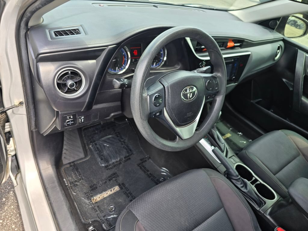 Used 2019 Toyota Corolla LE FWD image 25