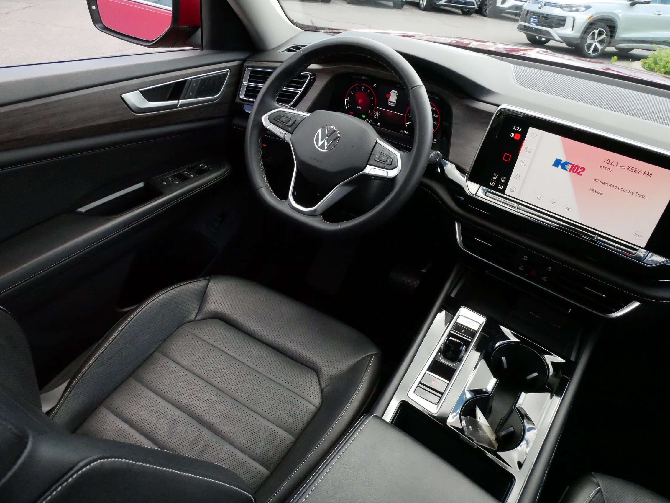 Certified 2024 Volkswagen Atlas SEL AWD/4WD image 9