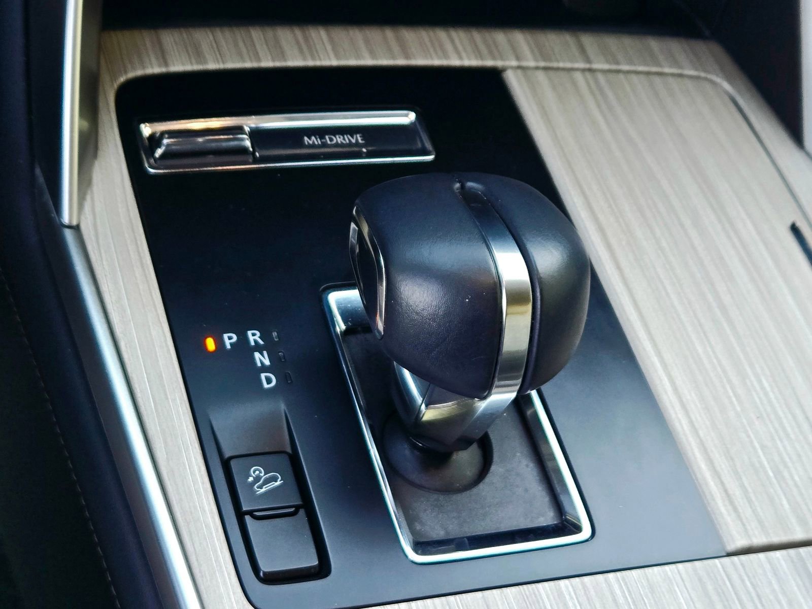 Certified 2024 MAZDA CX-90 3.3 Turbo w/ Premium Package image 18