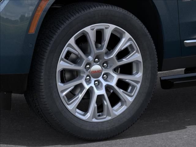 New 2026 GMC Yukon Denali w/ Sun & Power Step Package AWD/4WD image 9