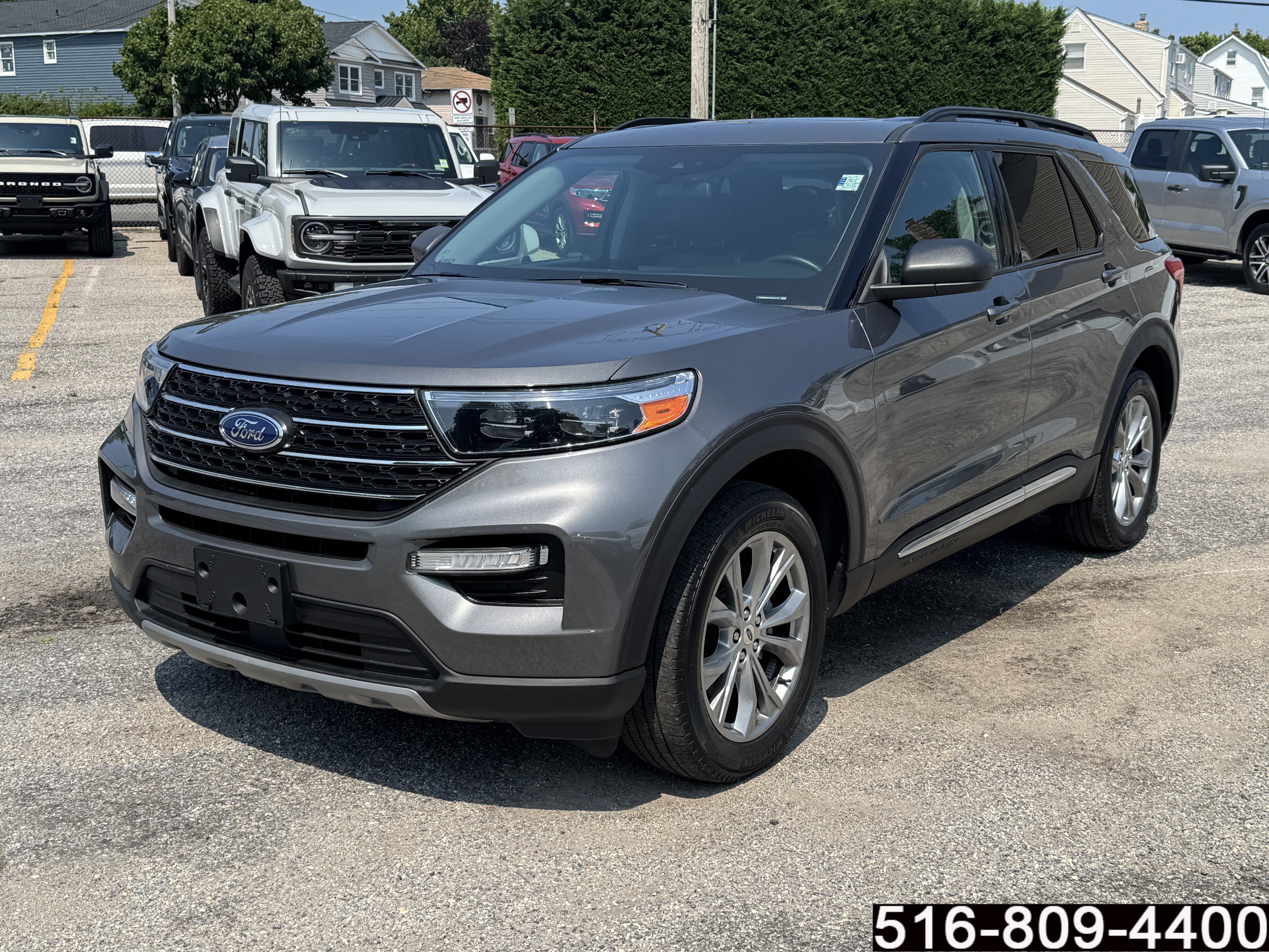 Used 2023 Ford Explorer XLT w/ Equipment Group 202A AWD/4WD image 8