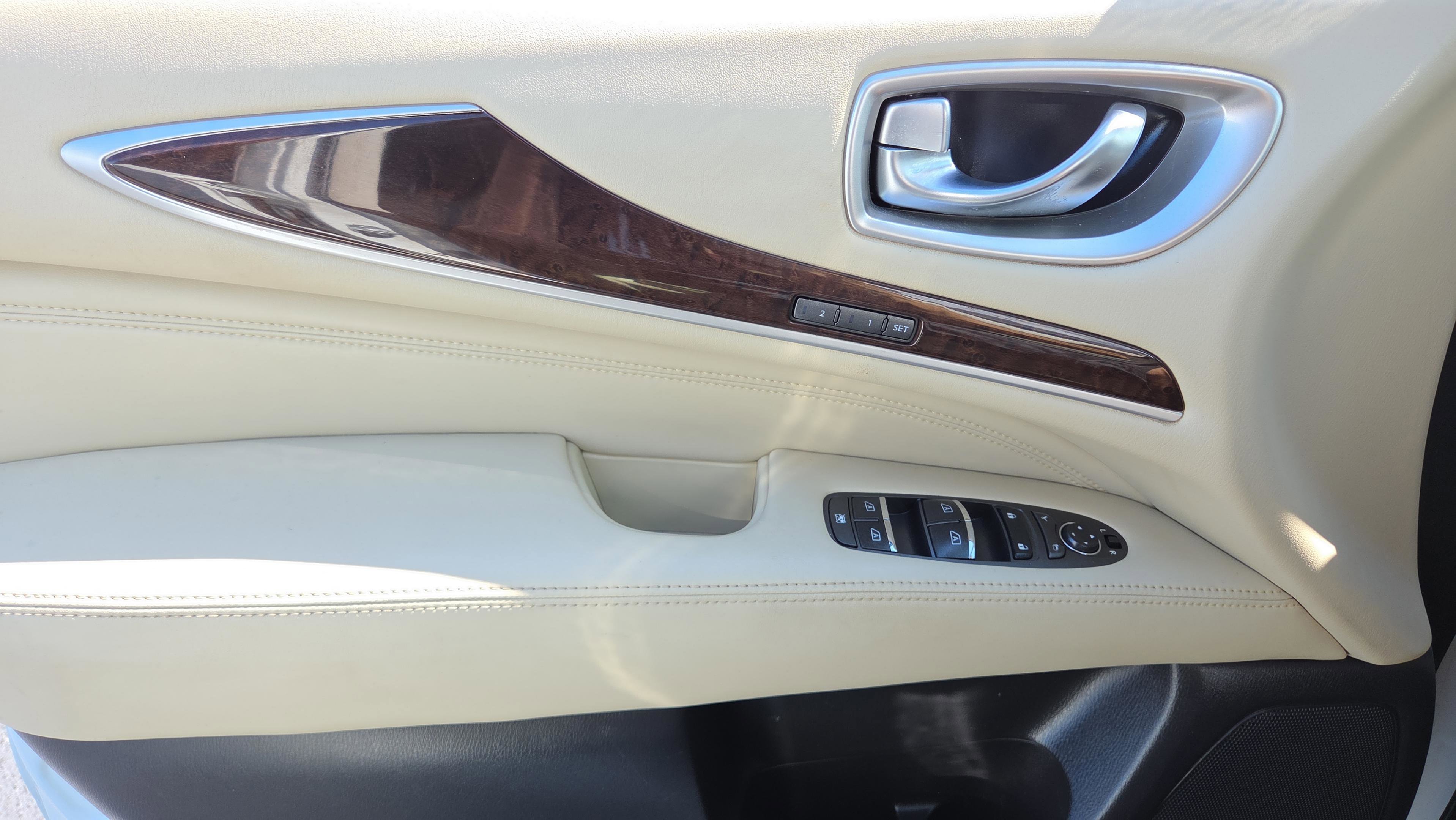 Used 2018 INFINITI QX60 Luxe w/ Deluxe Technology Package image 41