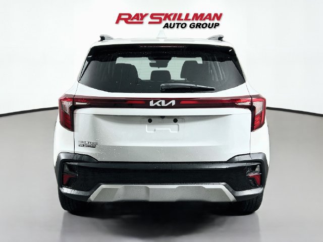 Used 2024 Kia Seltos EX FWD image 6