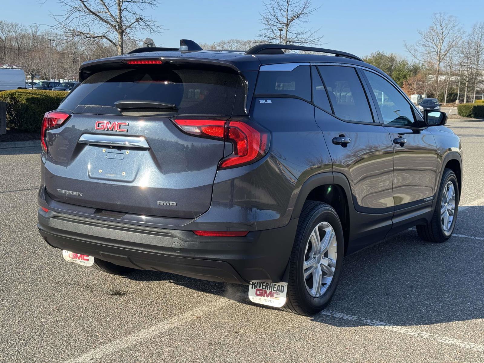 Used 2019 GMC Terrain SLE w/ Driver Convenience Package image 6