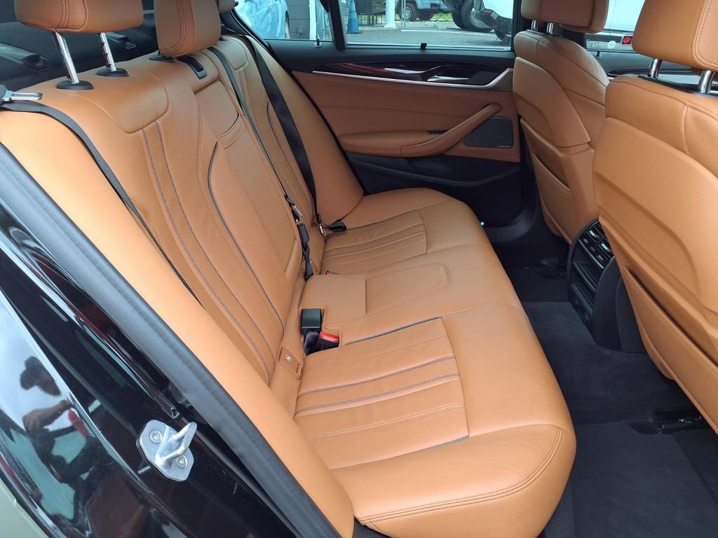 Used 2019 BMW 540i RWD image 15