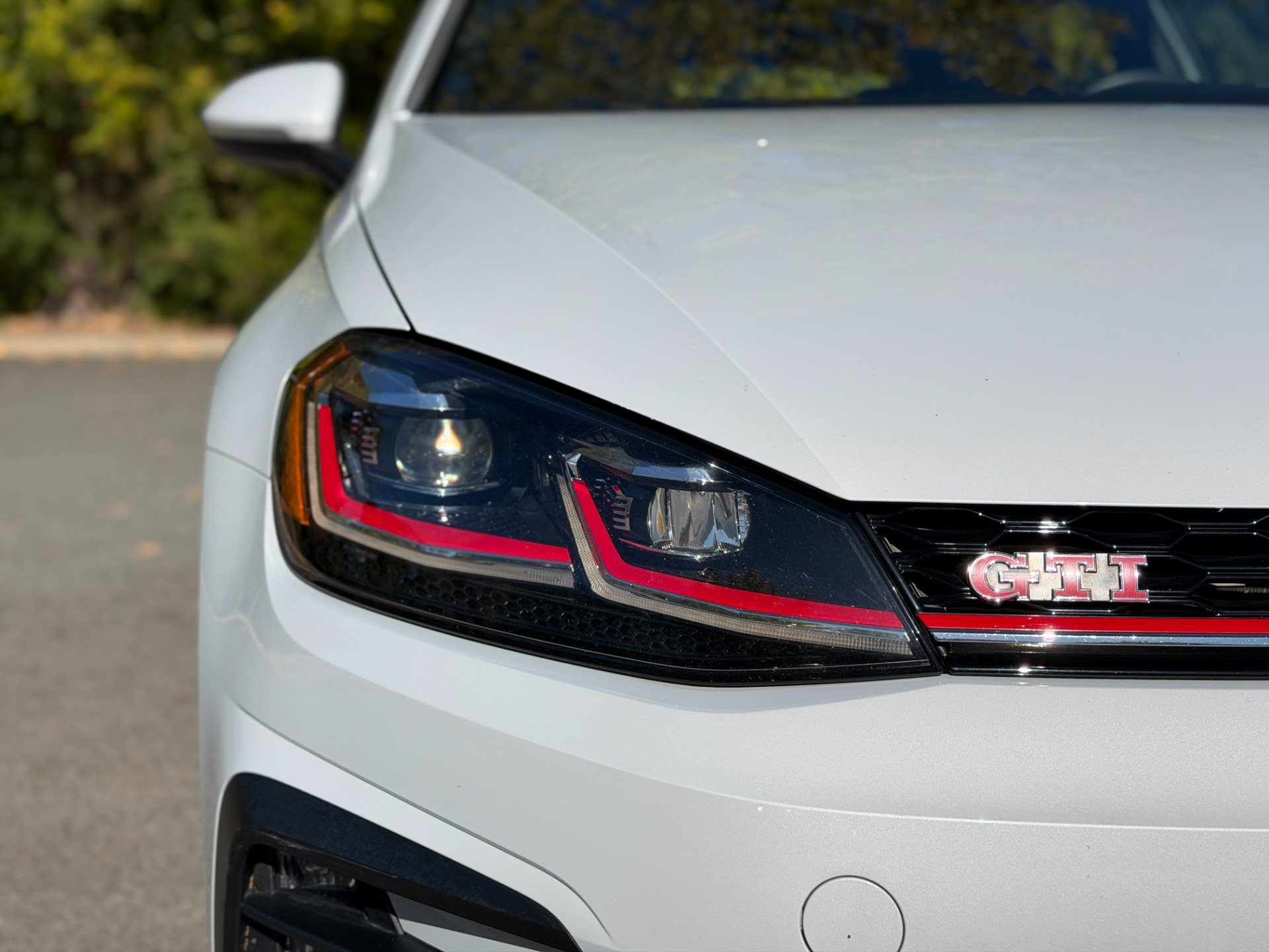 Used 2020 Volkswagen Golf 4-Door FWD image 19