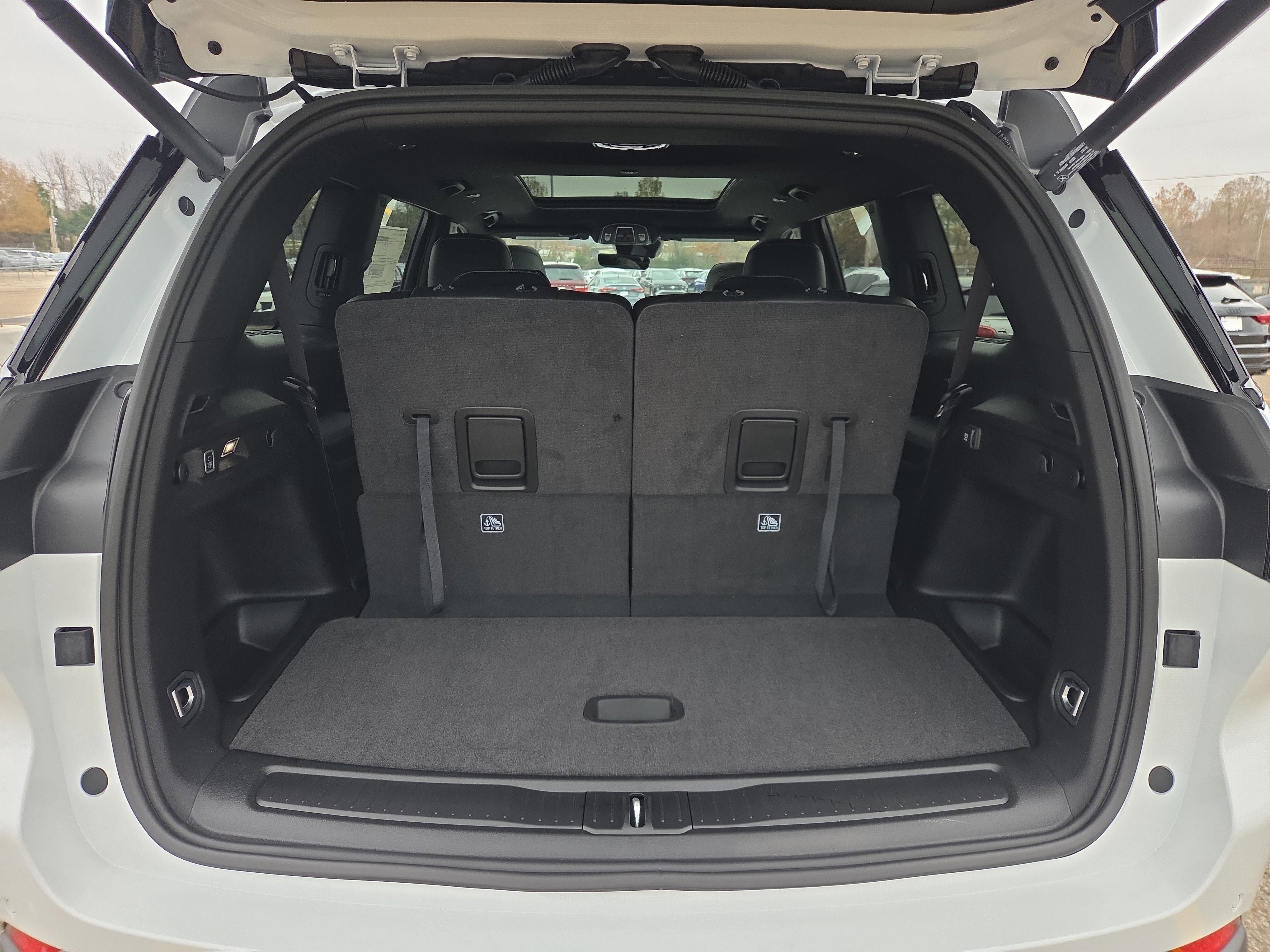 New 2025 Jeep Grand Cherokee L Limited w/ Trailer Tow Package image 10